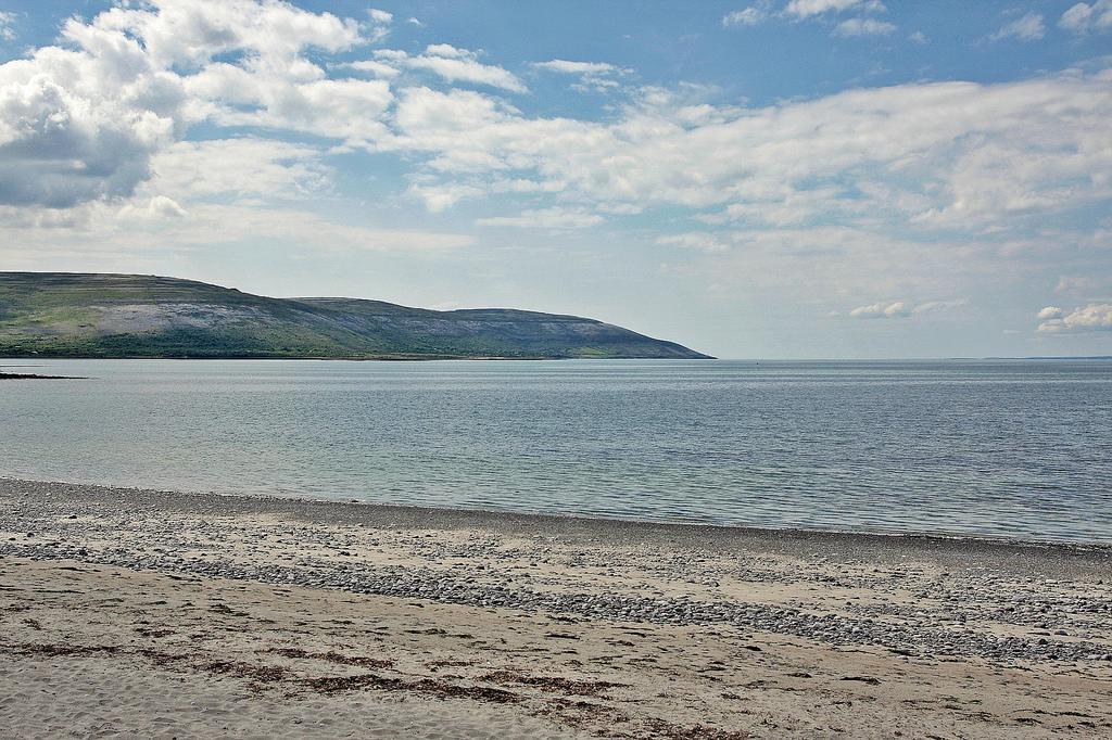 Burren Atlantic Hotel & Holiday Cottages Ballyvaughan Exterior photo